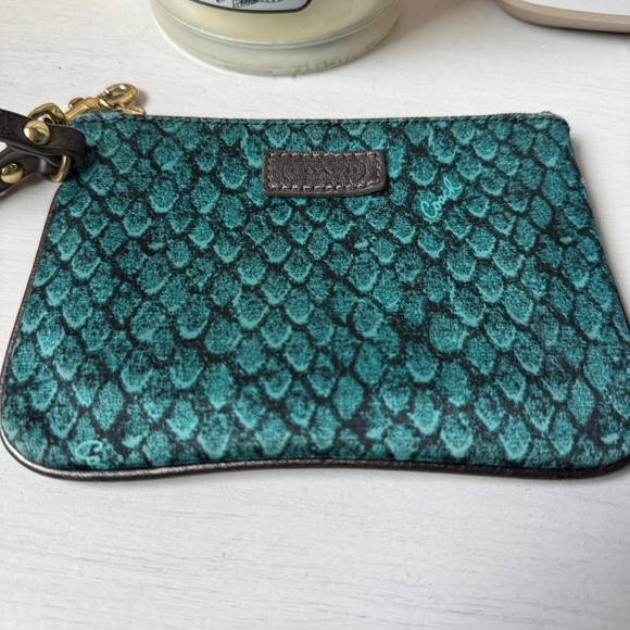 Coach Teal Reptile Print Wristlet Clutch - Picture 3 of 7